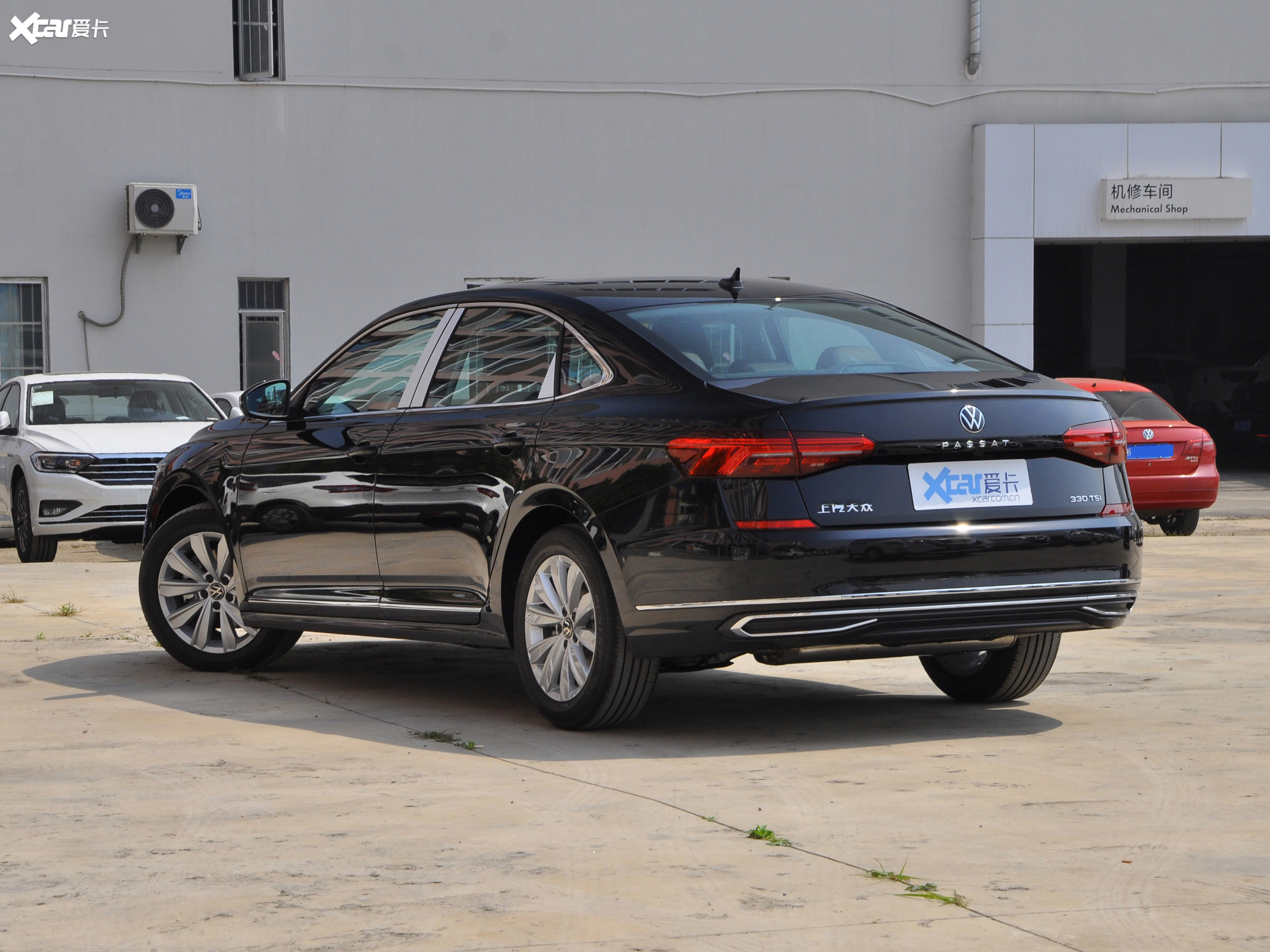 爱卡首页 汽车图片 大众 帕萨特 2021款330tsi 精英版  2021款帕萨特