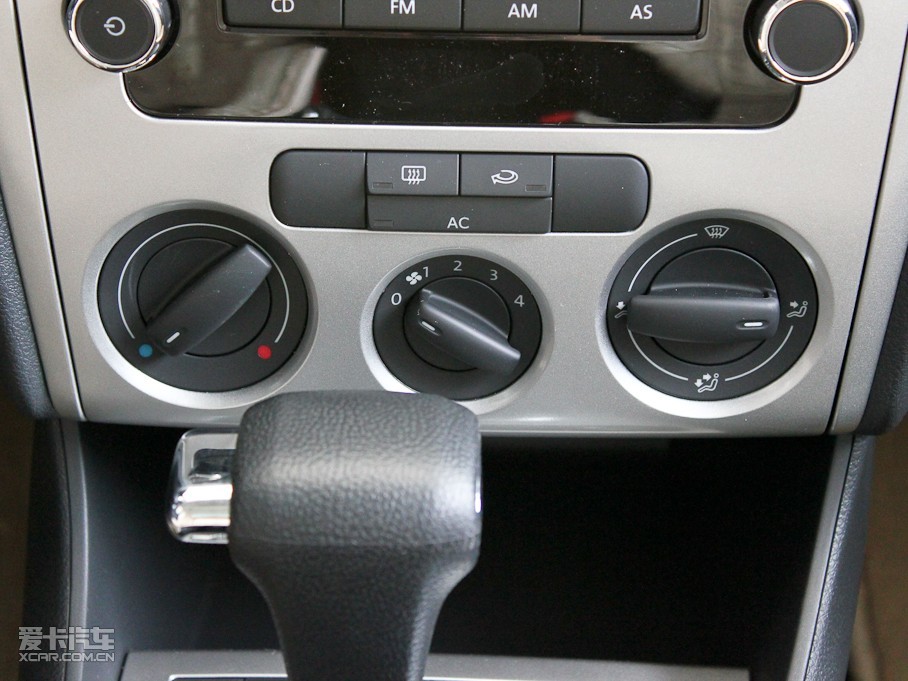 2011款朗逸1.6l 自动品雅版