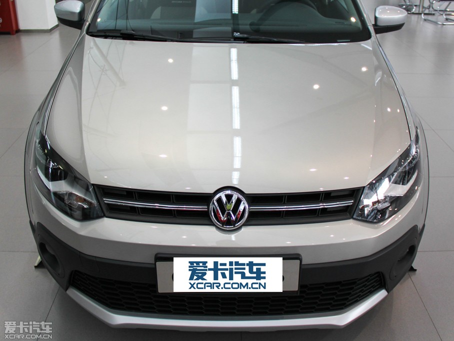 2012Cross Polo 1.6L Զ