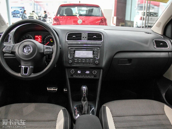 2012Cross Polo