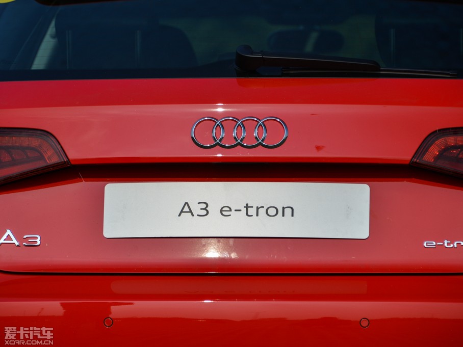 2015µA3 e-tron Sportback e-tron ˶