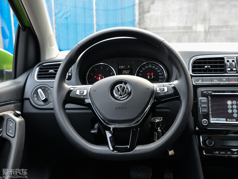 2014Polo 1.6L Զ