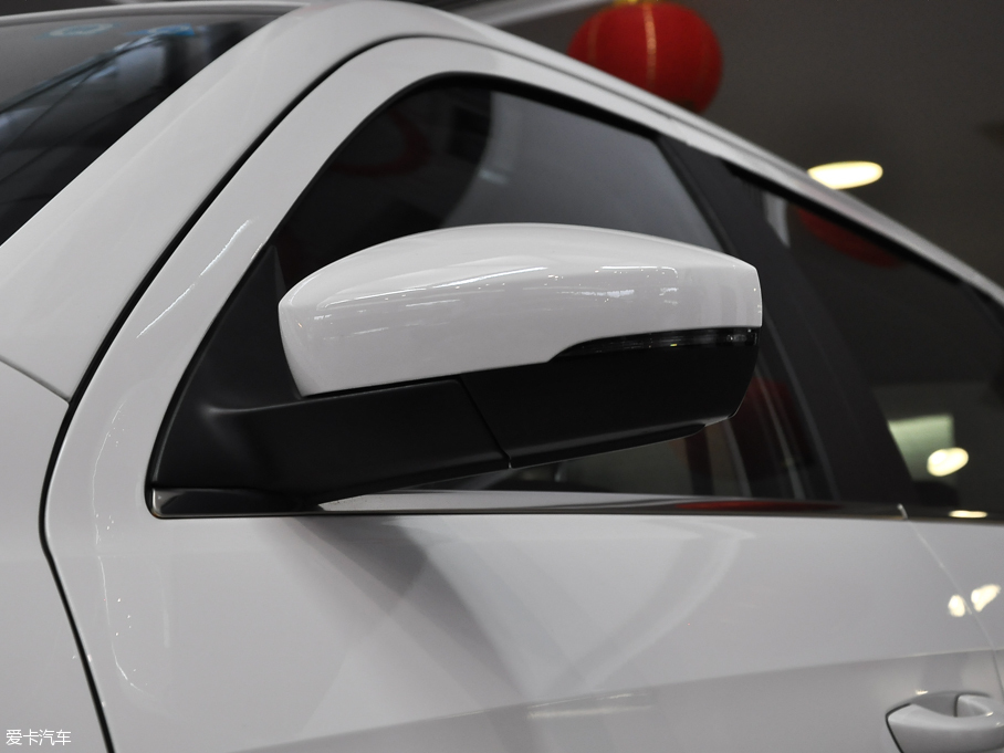 2015 1.6L Զʰ