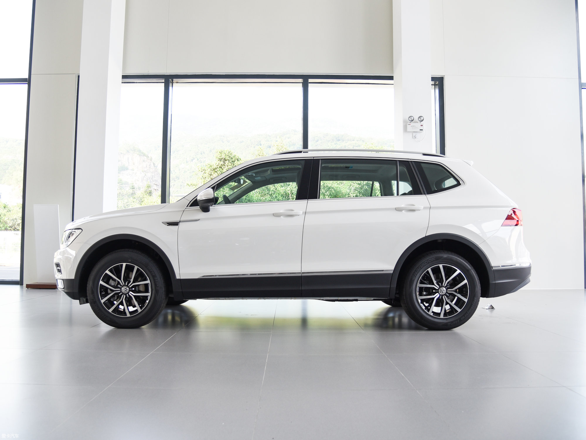 【2017款途观l330tsi 豪华版_整体外观_21/588张图片】_汽车图片大全