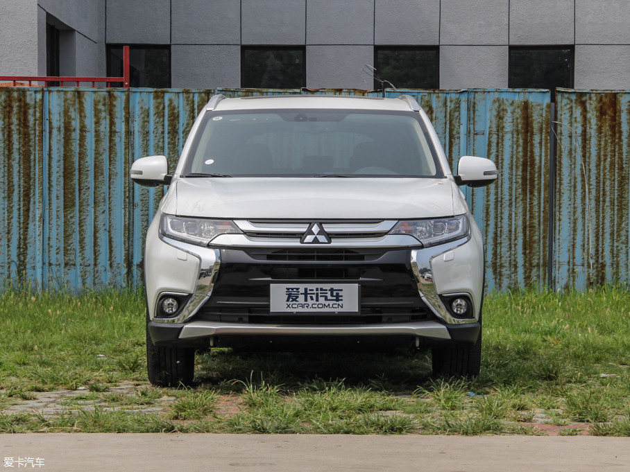 2016款欧蓝德(进口)2.4l 四驱精英版 5座