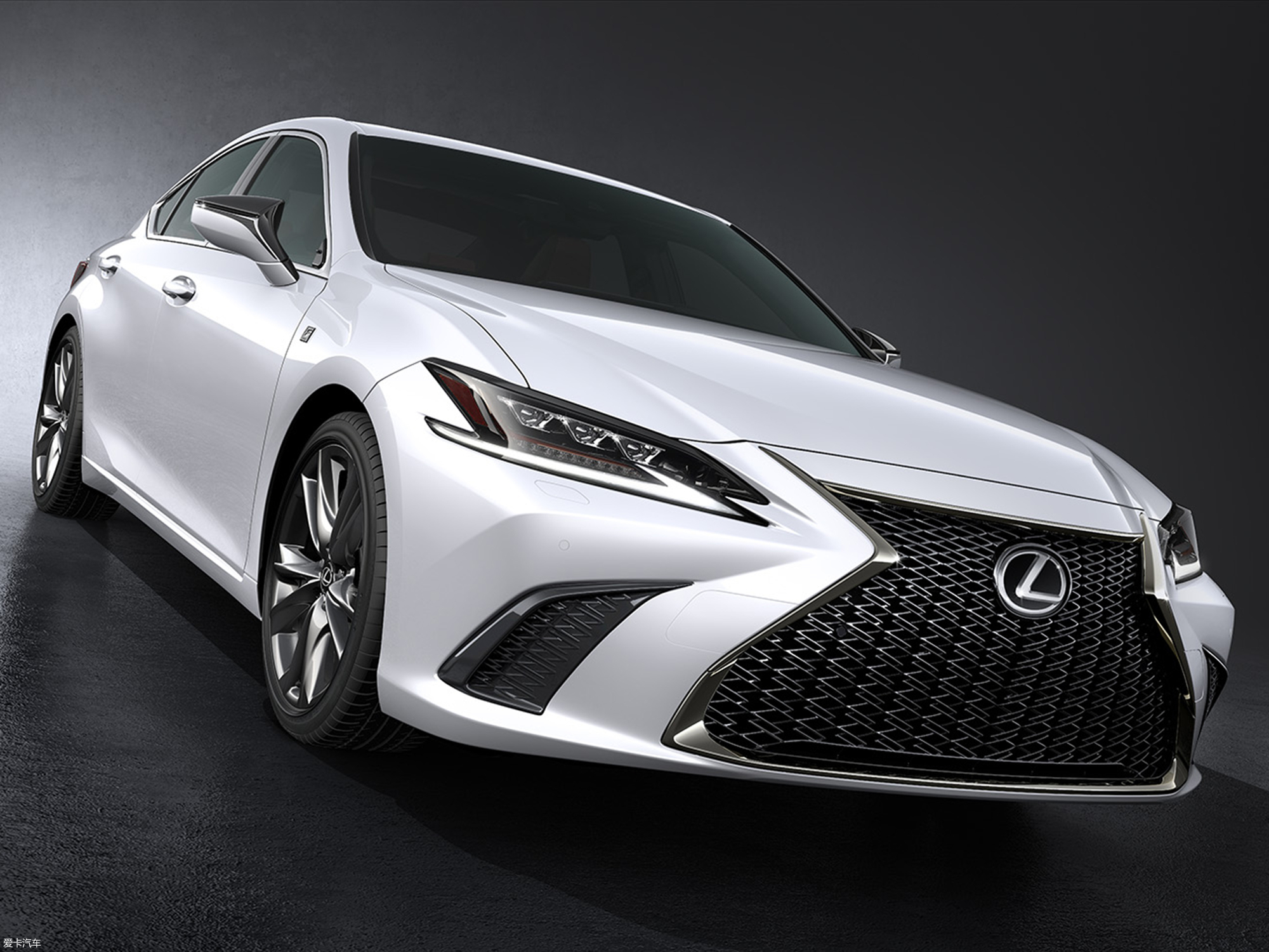 【2018款雷克萨斯es260 f sport 国v_整体外观_16/255张图片】_汽车