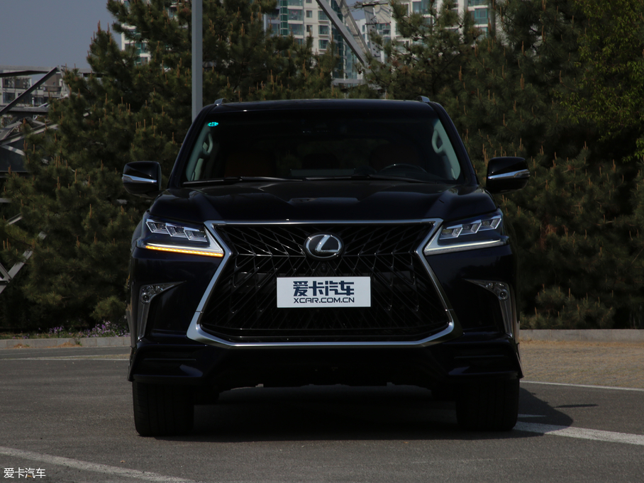 2019׿˹LX 570 ۷ر