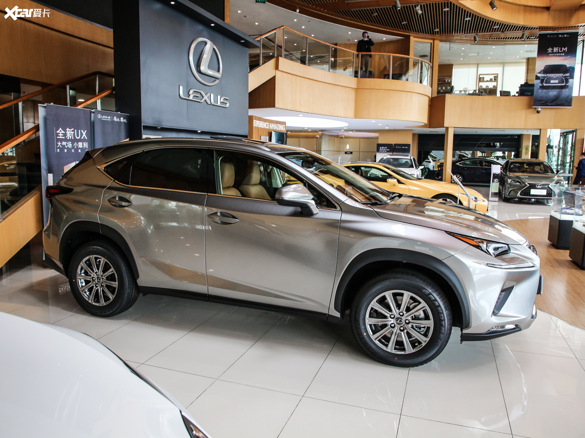 lexusnx200图片