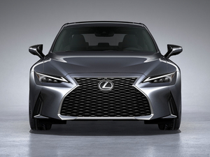 2020款300 整体外观