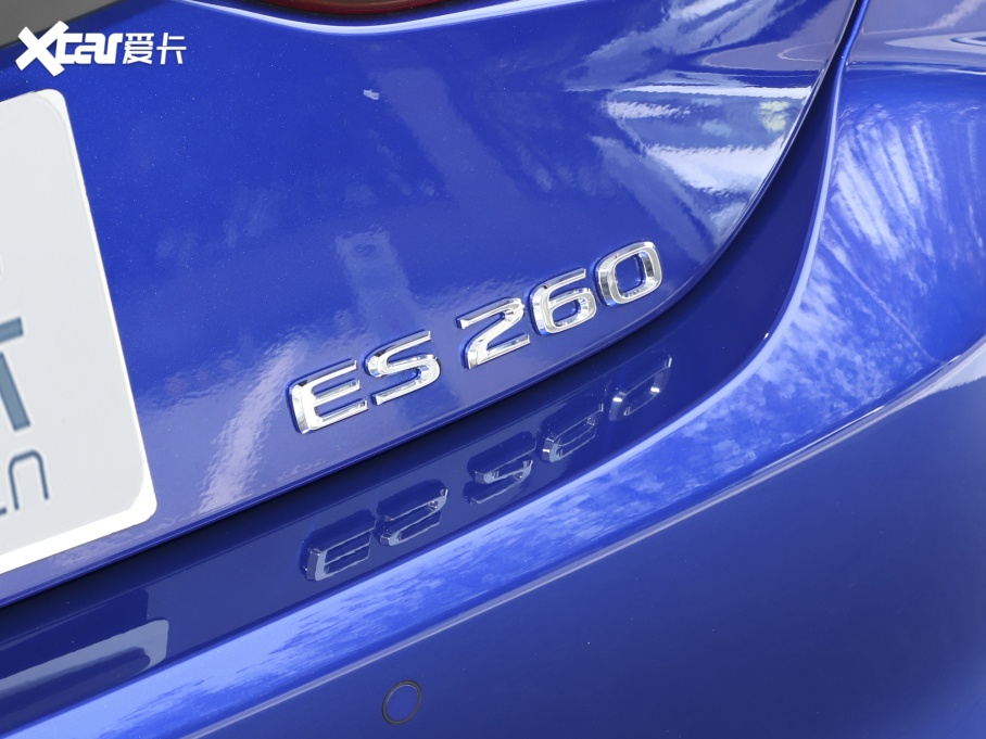 2021׿˹ES 260 F SPORT