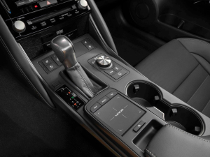 2021500 F SPORT Performance  п