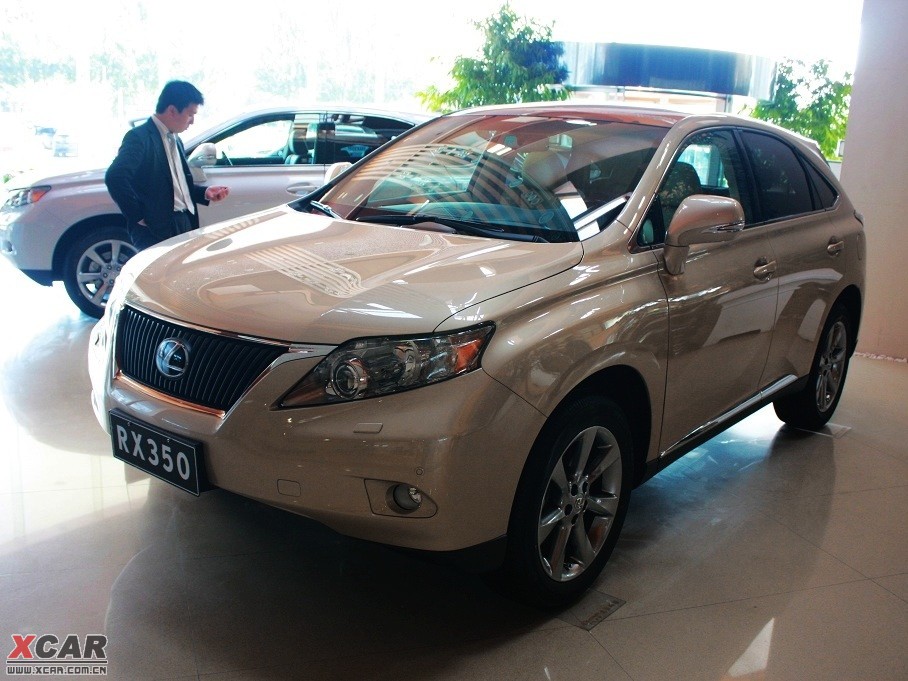 2009款雷克薩斯rx350 尊貴版