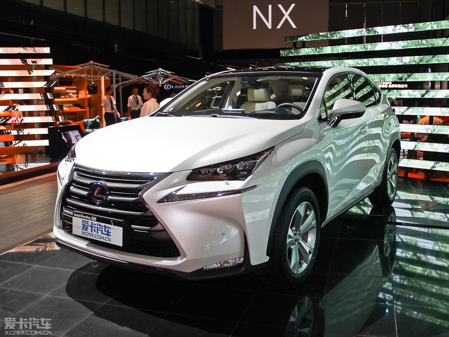 2015׿˹NX 300h а ǰ