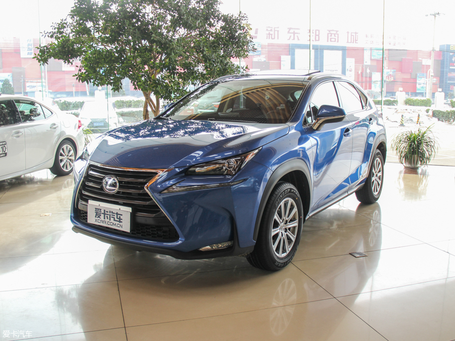 2015׿˹NX 300h а ǰ