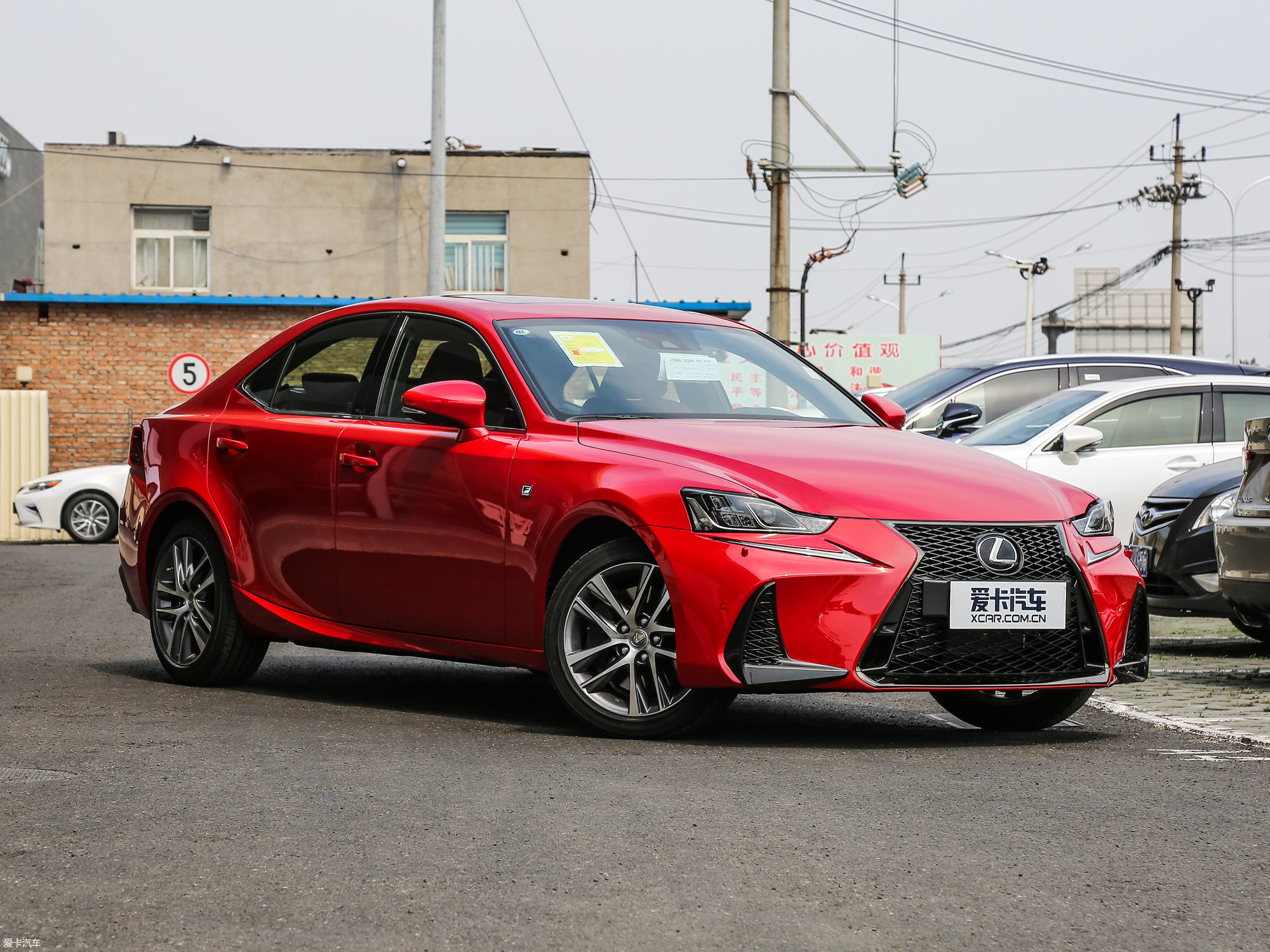 【2017款雷克萨斯is300 f sport版_整体外观_8/1799张图片】_汽车图片