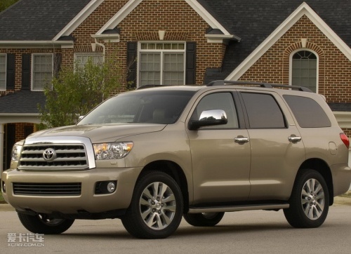 陆地巡洋舰详解进口丰田红杉5700