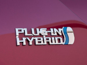 2012Plug-in Hybrid ϸ