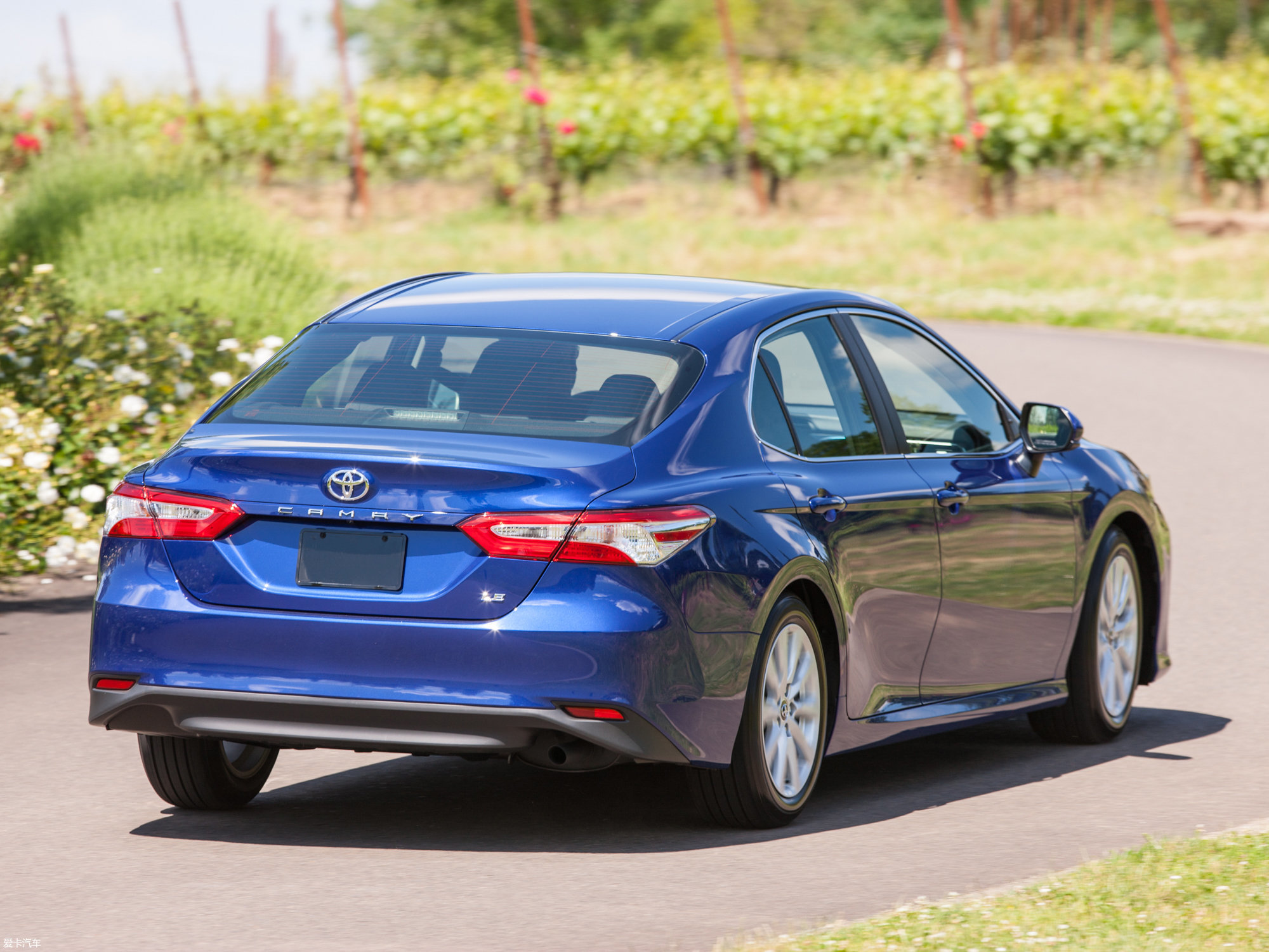 2018款le 汽油版  2021款凯美瑞(海外) xle 美国版 2020款凯美瑞(海外