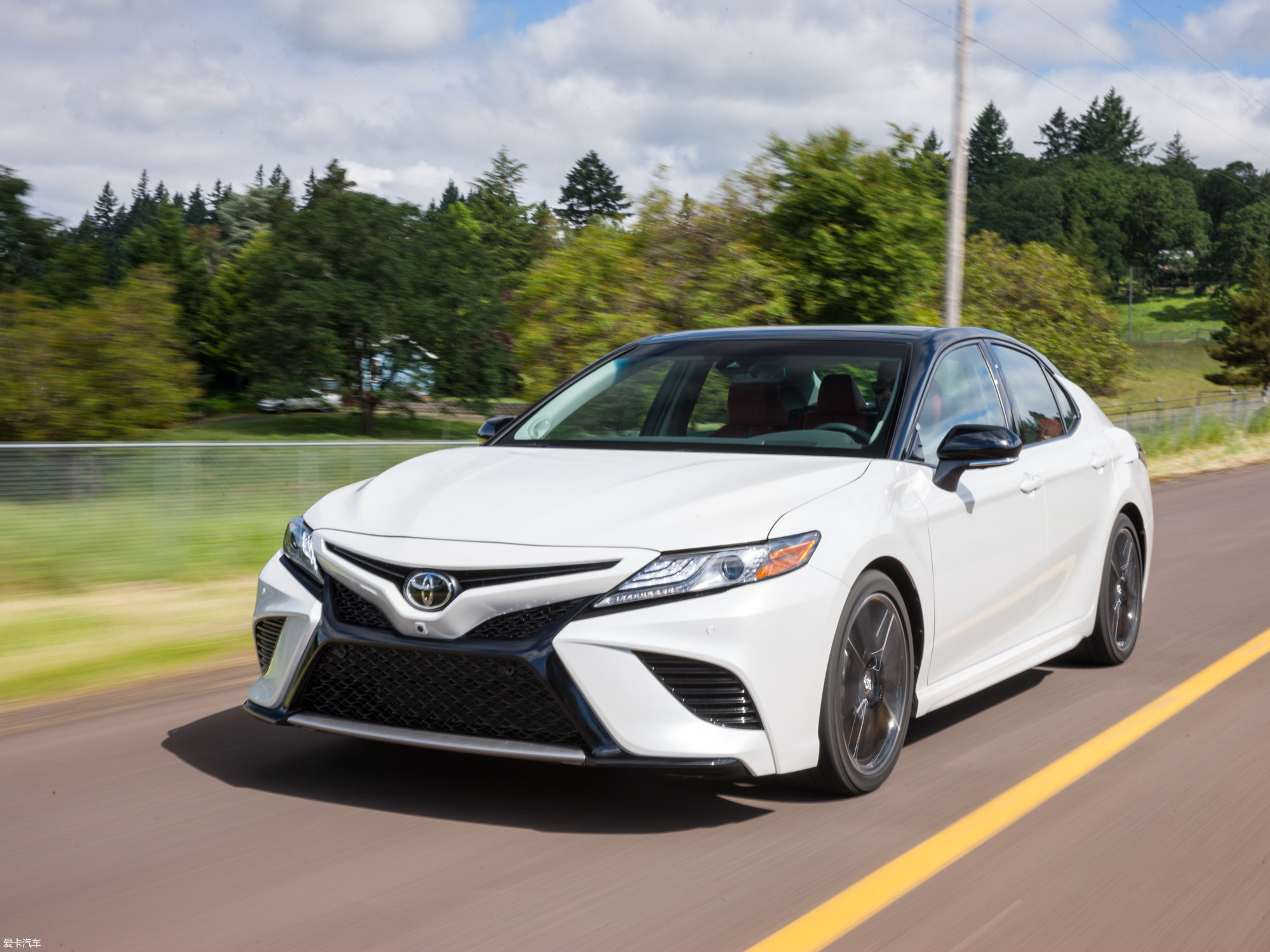 【2018款凯美瑞(海外)xse 运动版_整体外观_152/426张图片】_汽车图片