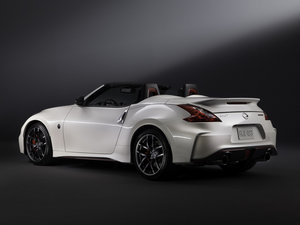 2015Nismo Roadster 