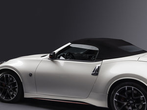 2015Nismo Roadster ϸ