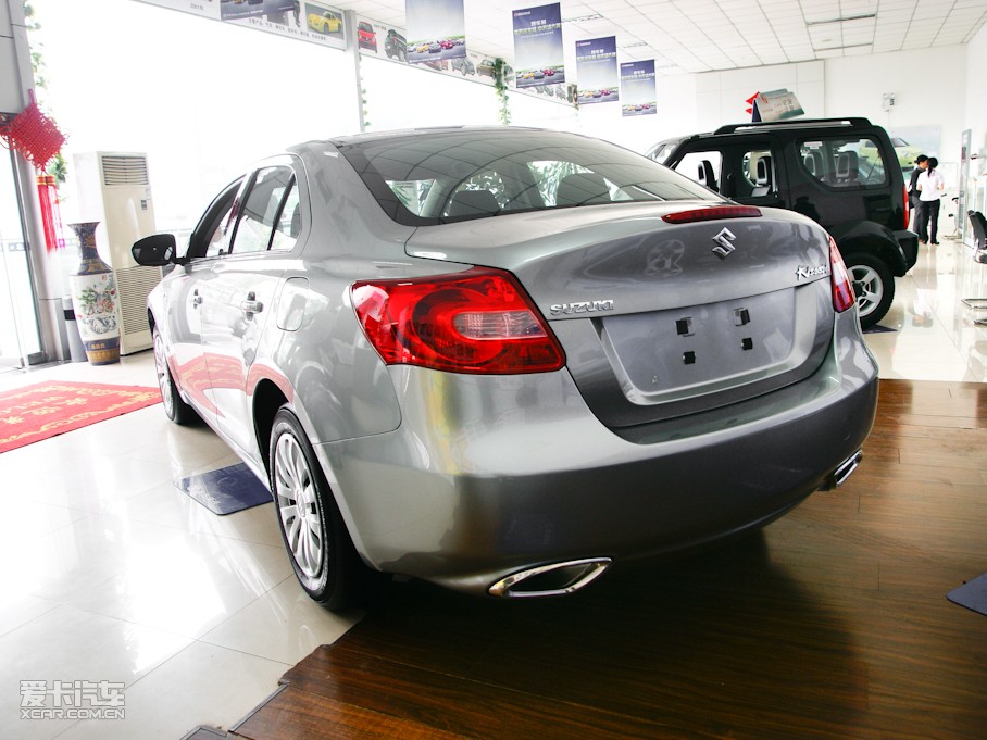 2010 2.4L ׼