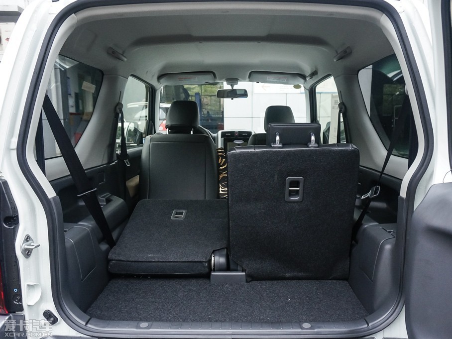 2015款吉姆尼1.3l 自动 mode3导航版