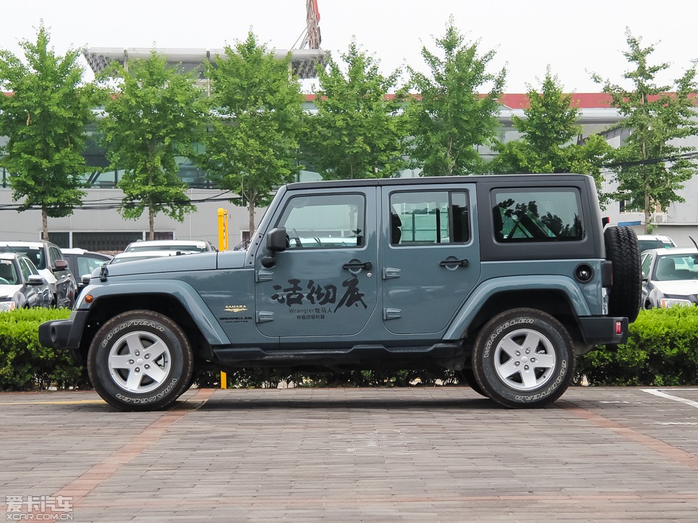 2014 2.8TD Ű Sahara