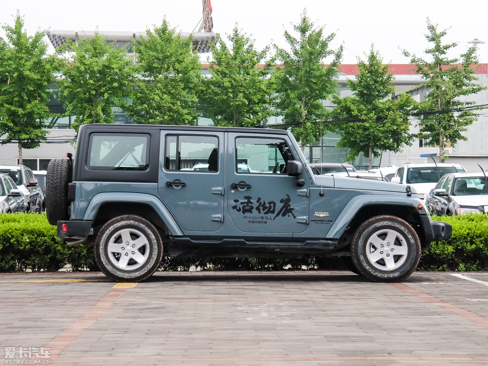 2014 2.8TD Ű Sahara