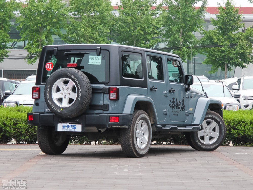 2014 2.8TD Ű Sahara