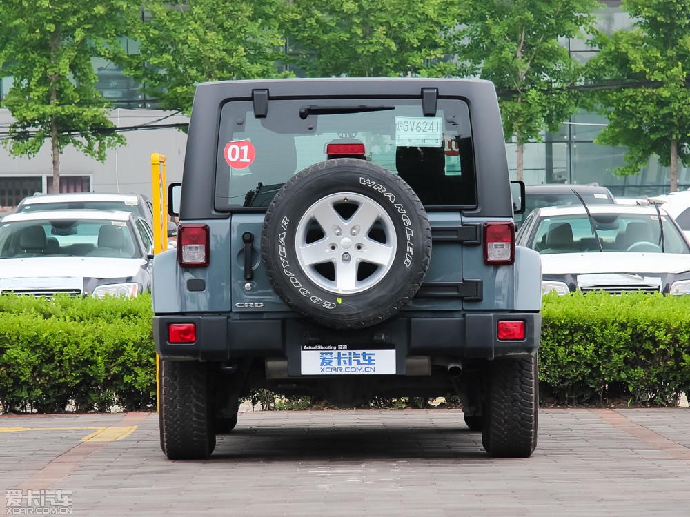 2014 2.8TD Ű Sahara
