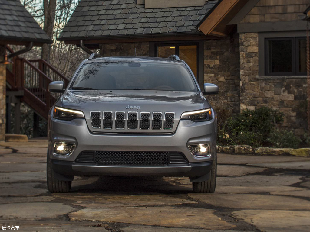 【2018款自由光(进口)limited_整体外观_72/119张图片】_汽车图片大全