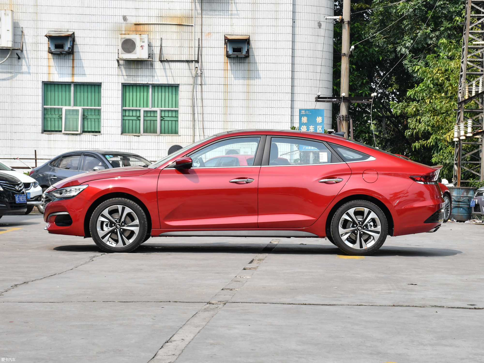 【2018款菲斯塔高配版_整体外观_3/204张图片】_汽车图片大全_爱卡