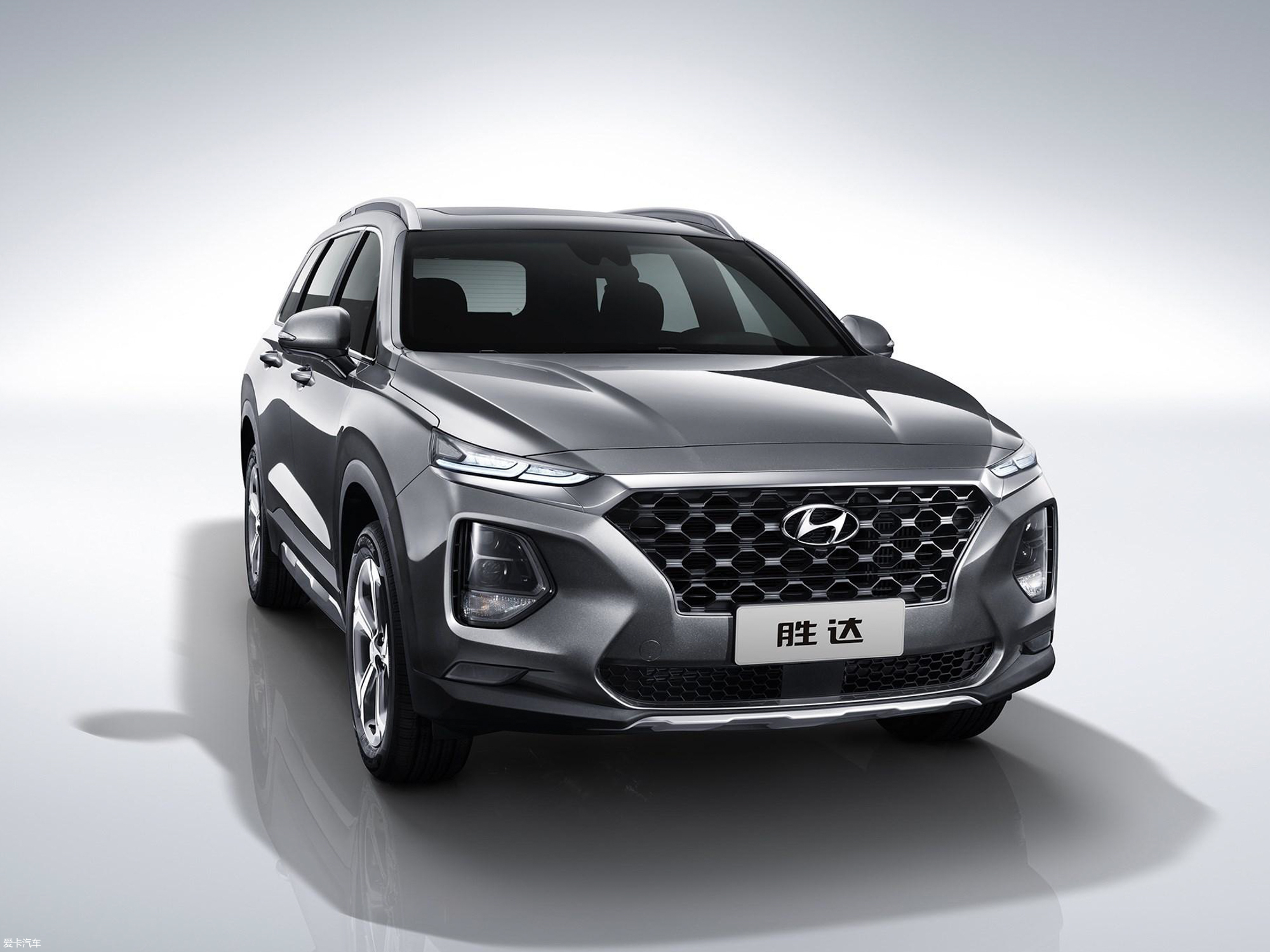 【2019款胜达第四代胜达 380 tgdi dlx 自动两驱智尊版_整体外观_24