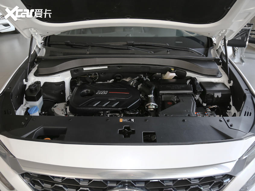 北京现代2019款全新胜达
