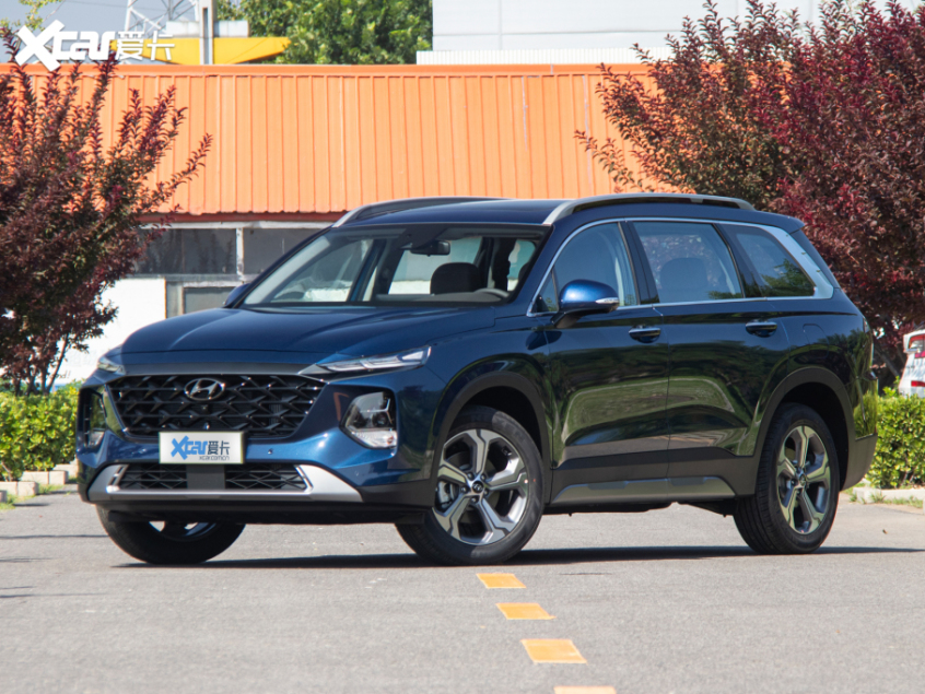 北京现代合资中型suv胜达:20.28-27.28万