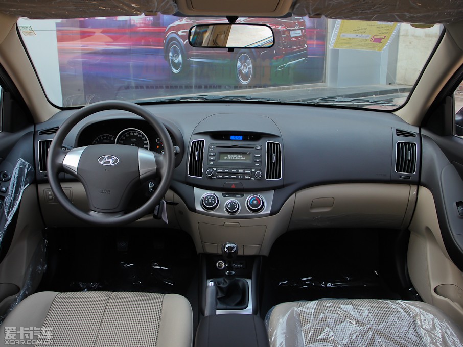 2011款悦动1.6l 手动舒适版