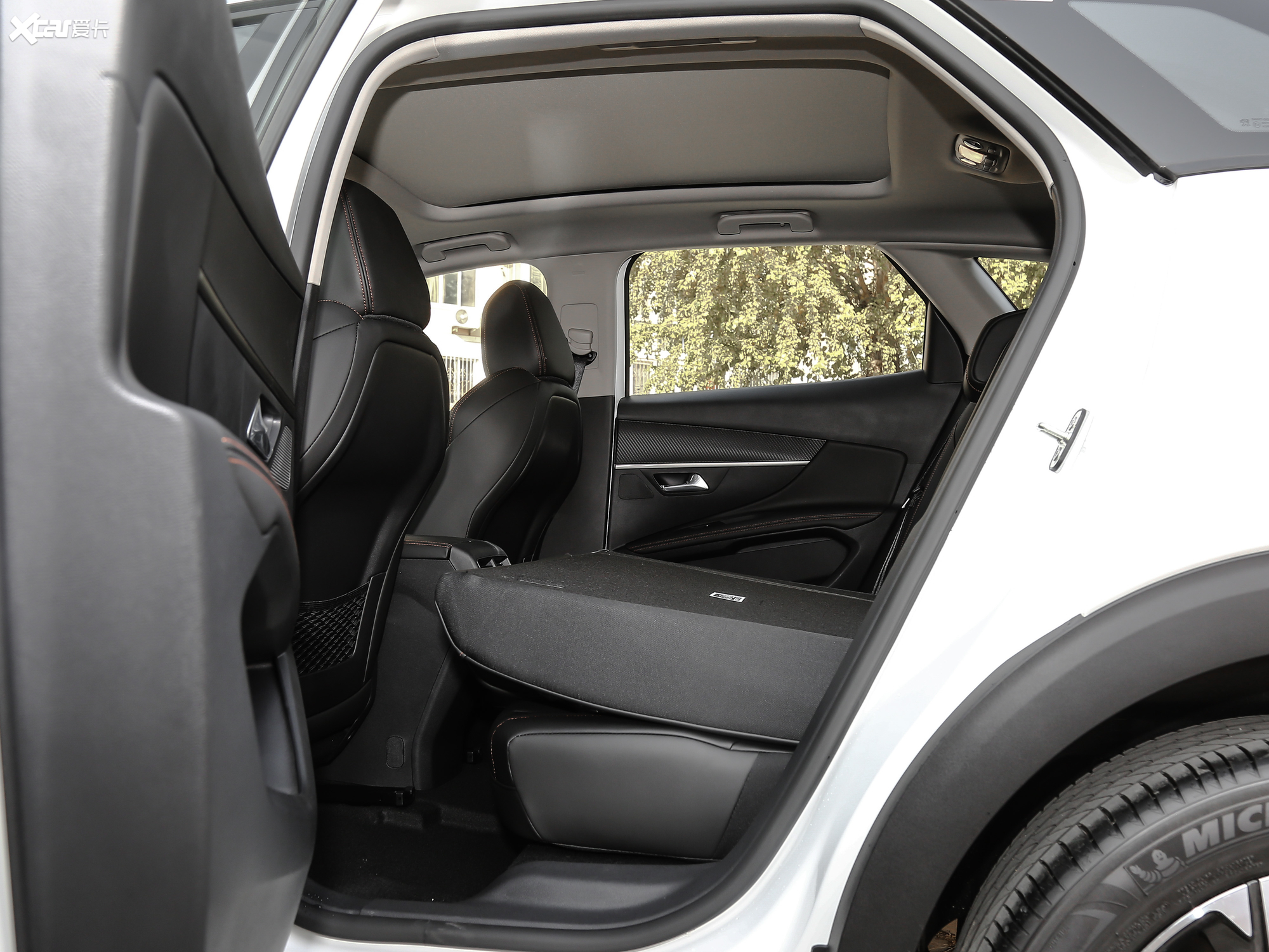 【2019款标致4008改款 360thp 尝先版 国vi_空间座椅_55/2283张图片】