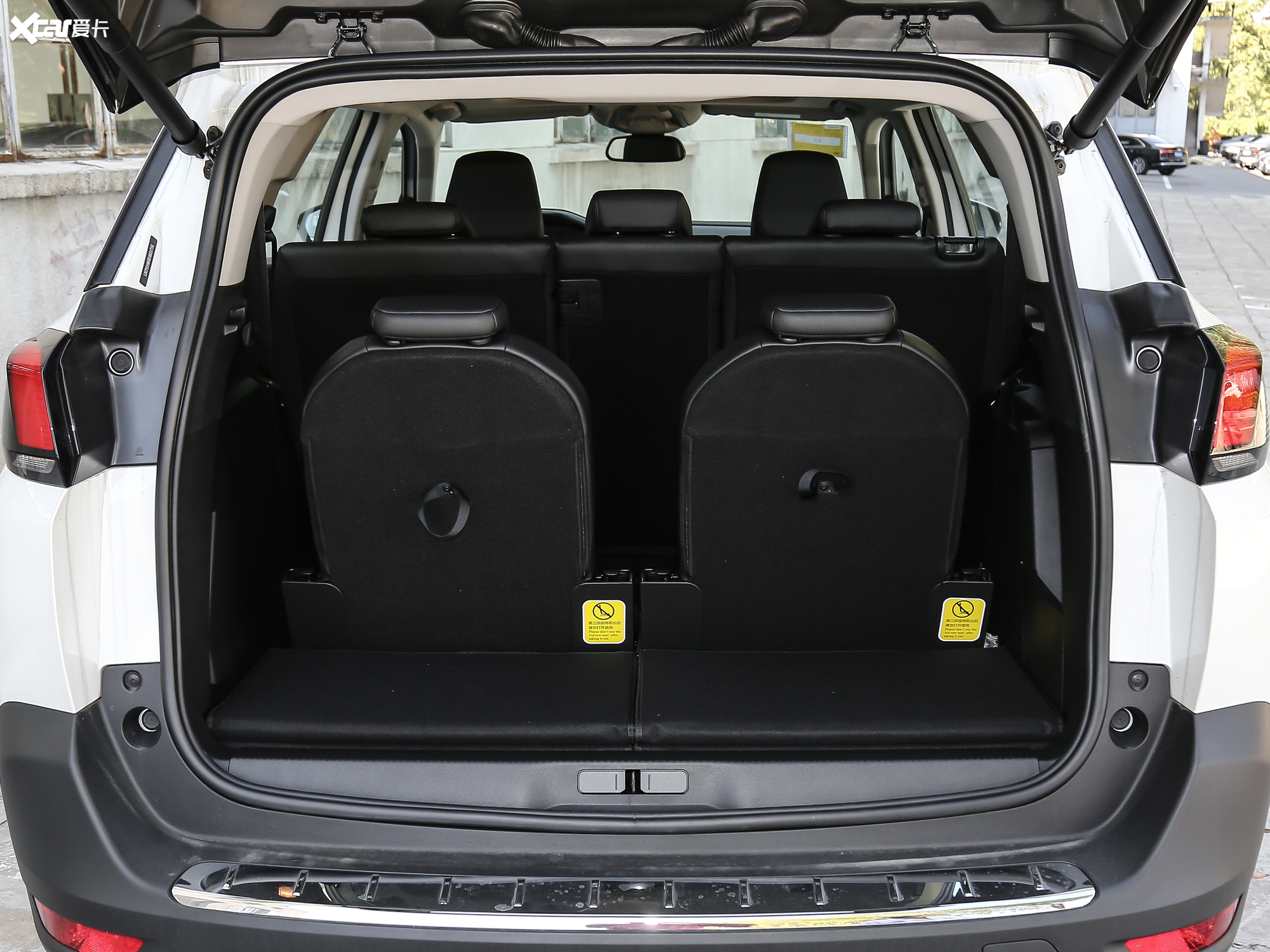 【2019款标致5008400thp 旗舰豪华版 7座 国vi_空间座椅_190/1769张