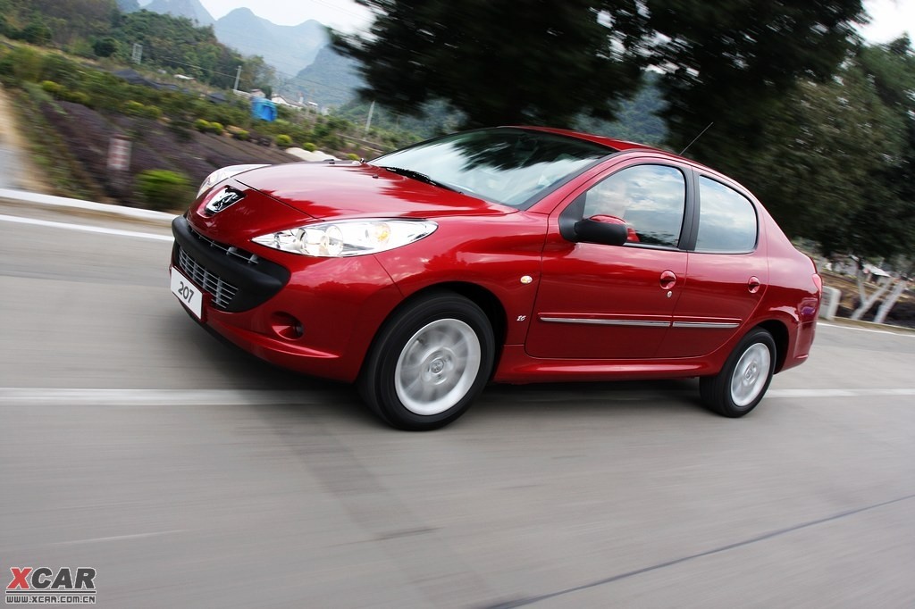 2009款标致207三厢