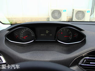 东风标致2015款标致308S
