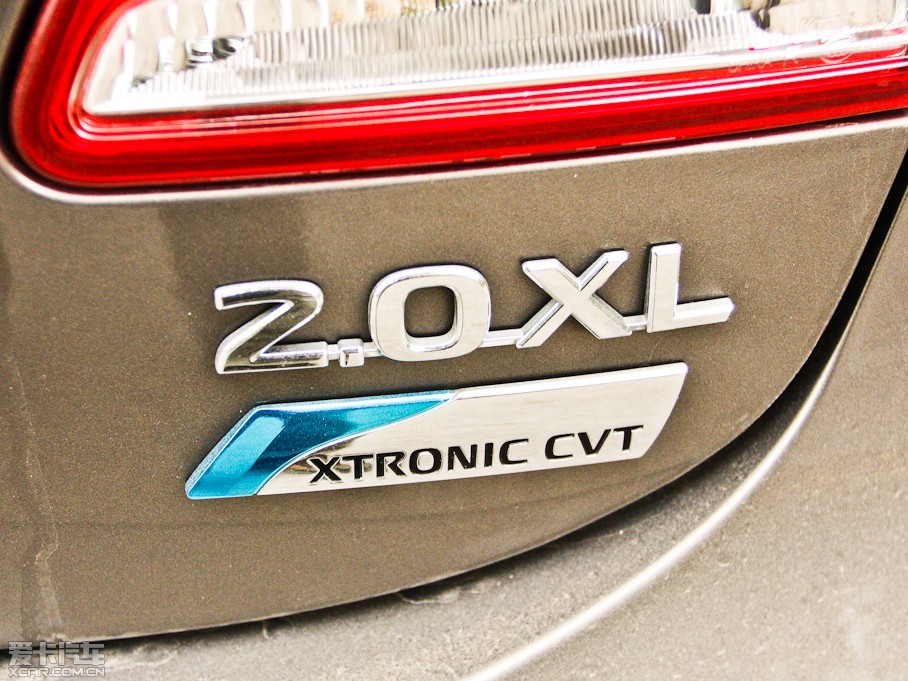 2010 2.0L CVT Ƽ