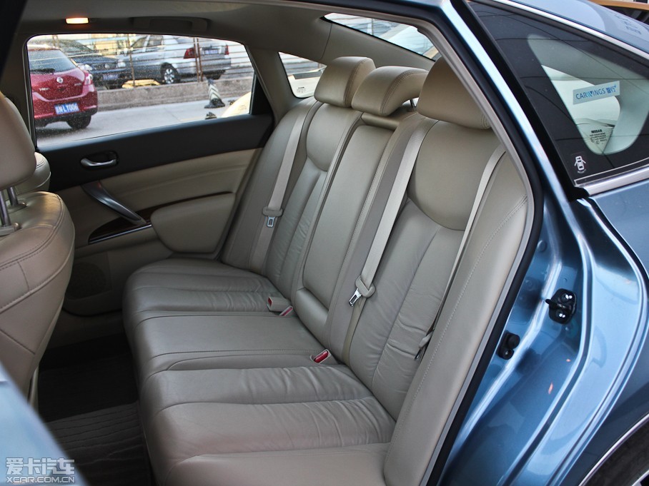 2011款天籁2.5xl 领先版