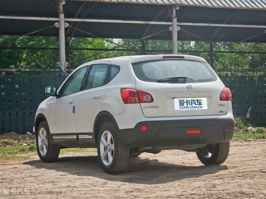 2012п 2.0XV CVT()