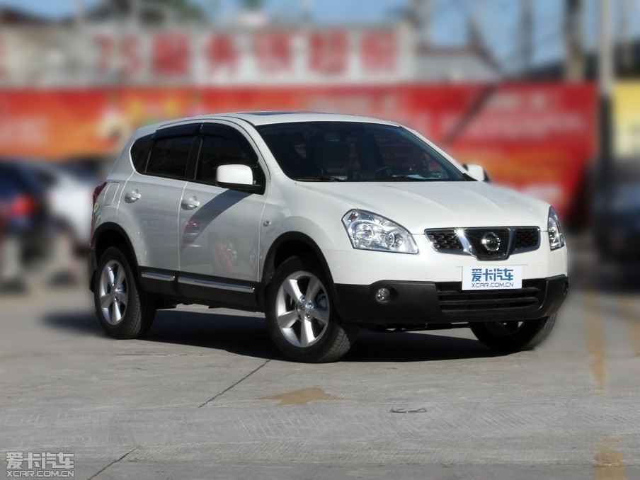 2012п 2.0XV CVT()