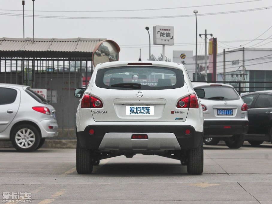 2013п 2.0XV CVT()
