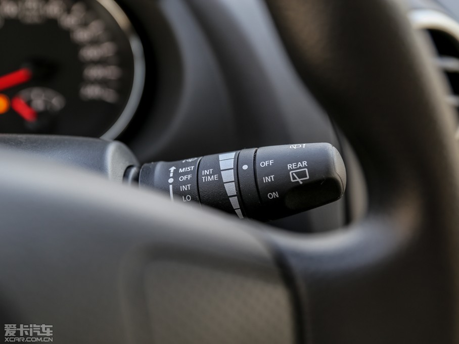 2015п 2.0XL ֶ