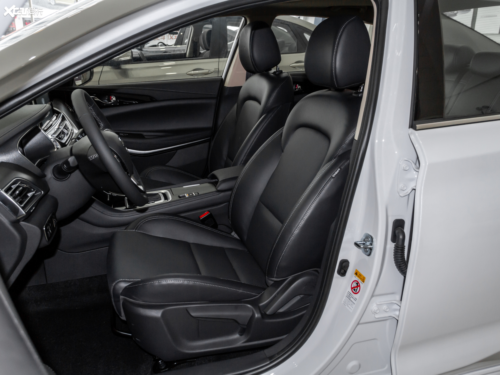 5t 自动炫锐型_空间座椅_3/103张图片】_汽车图片大全_爱卡汽车
