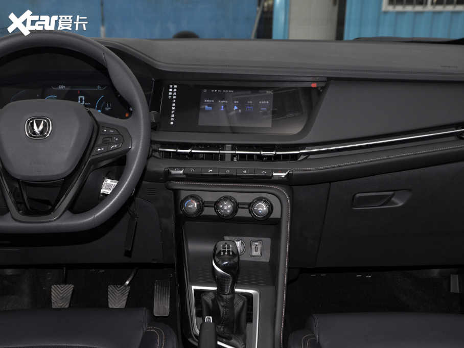 2021款 长安CS15 1.5L 手动进取型