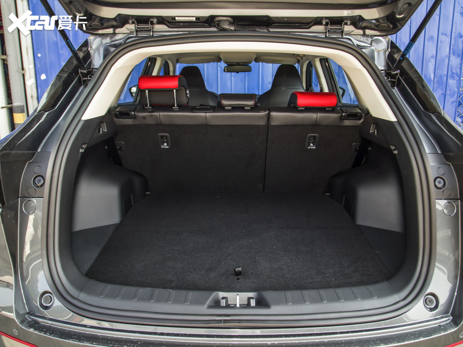 2022款长安cs55plus第二代 1.5t 自动尊贵型